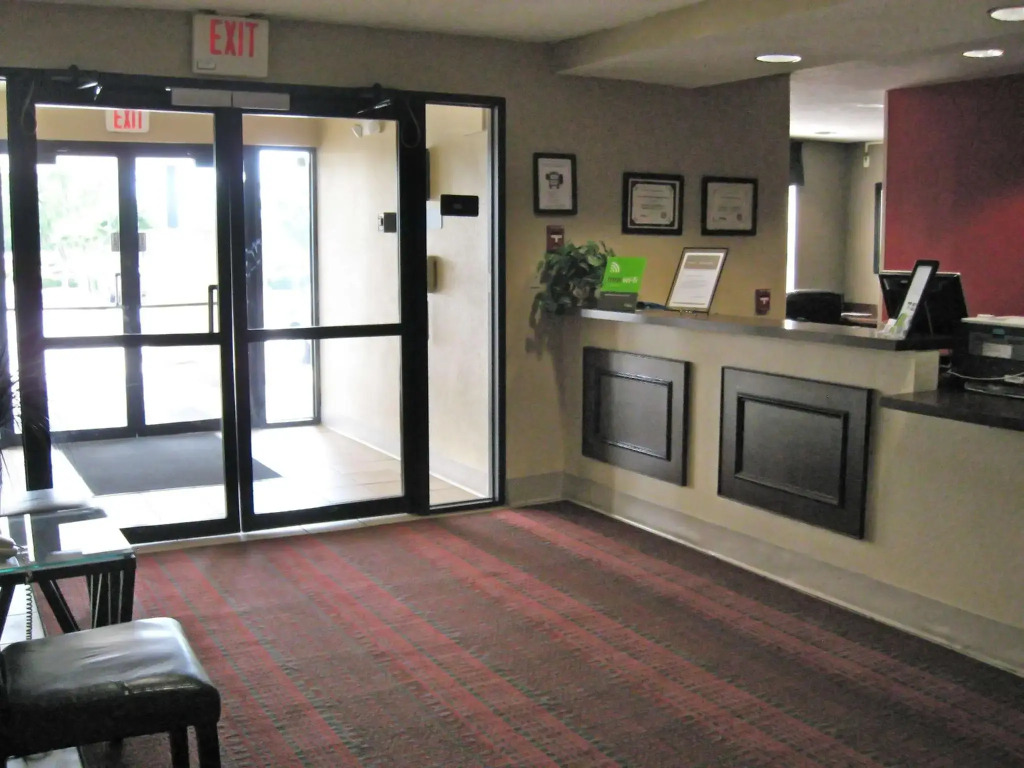 Extended Stay America Select Suites - Greenville - Airport