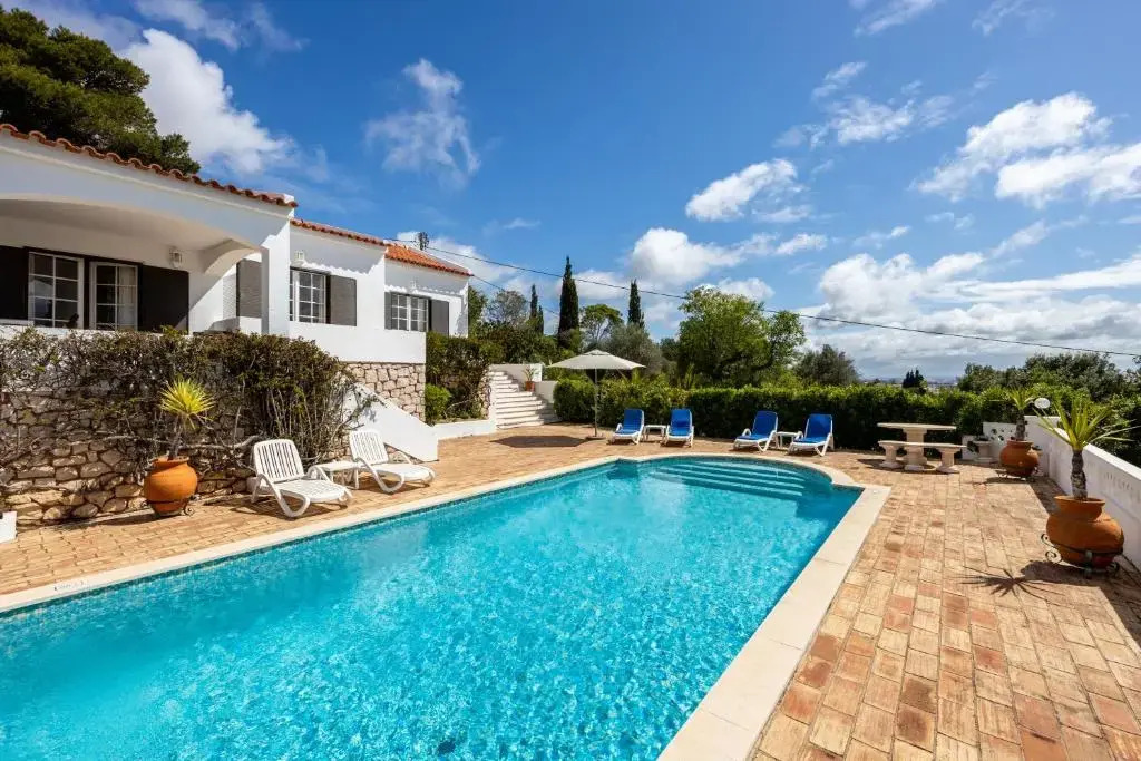 CoolHouses Algarve Lagos, 4 bed single-story House, pool and amazing panoramic views, Casa Fernanda