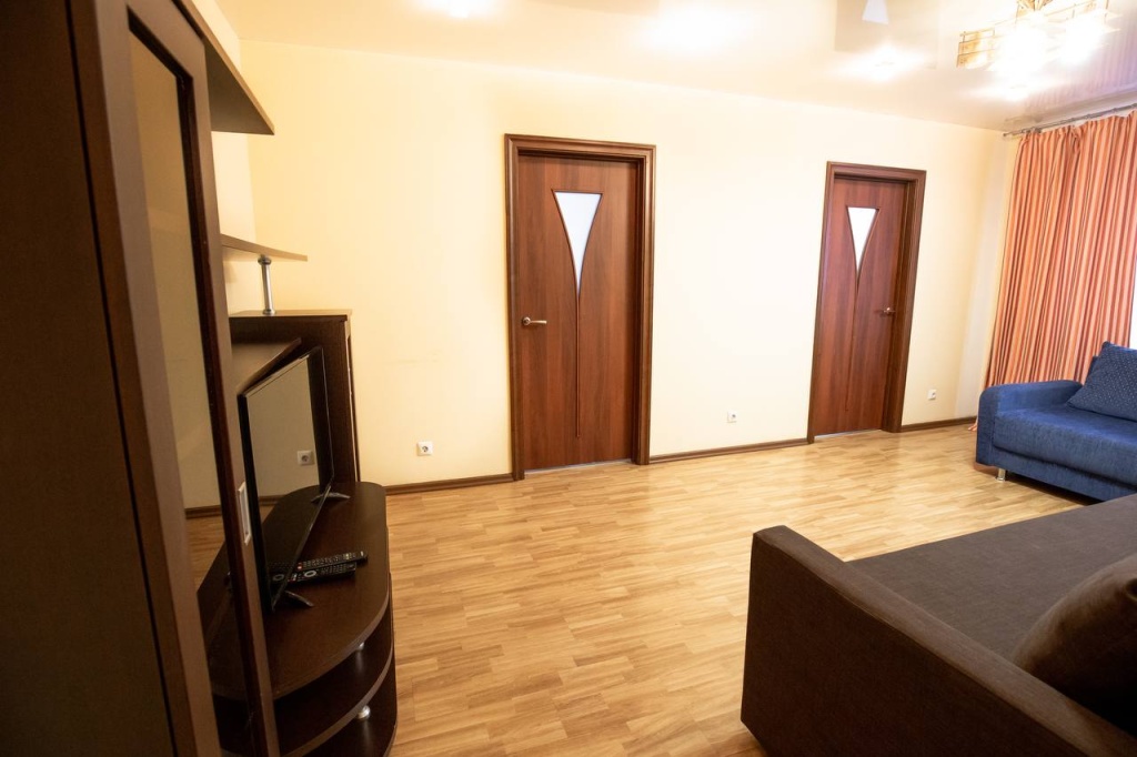 Michurina 15 Chetyrehkomnatnye apartamenty rjadom s KemGU