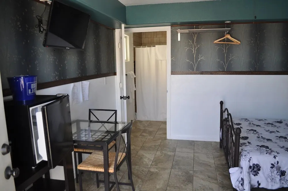 K7 Bed & Breakfast