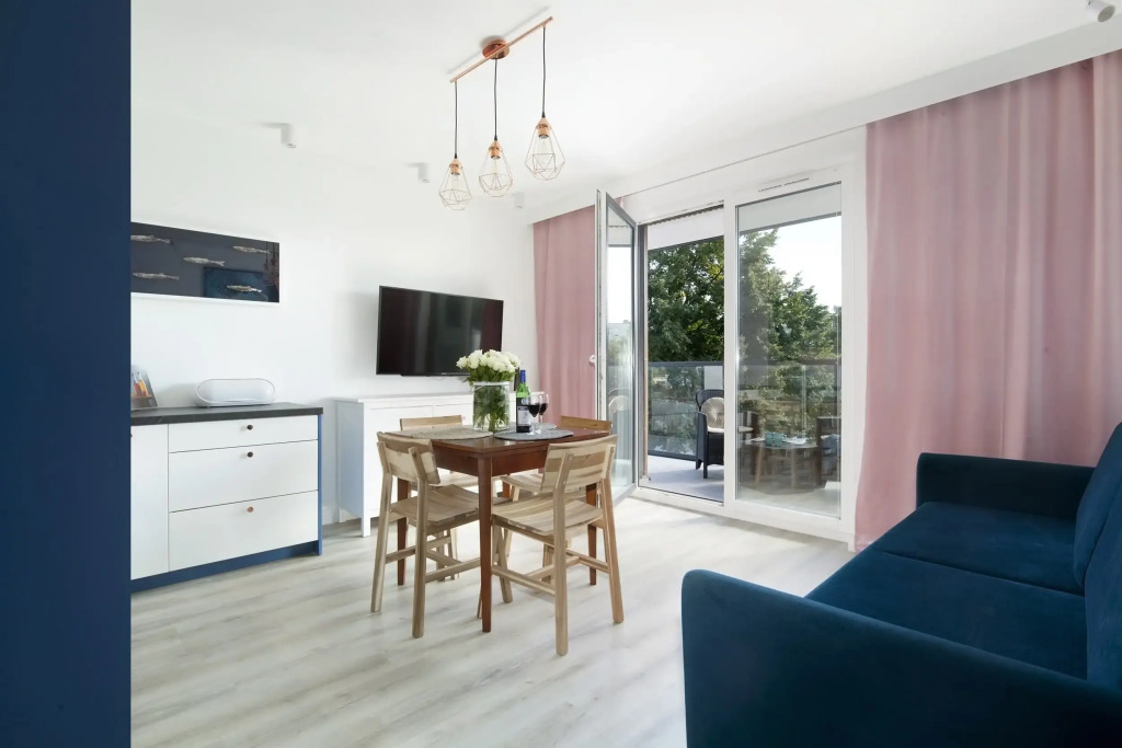Elite Apartments Verde  | 10 minutes walk from the beach & balcony | SEASIDE