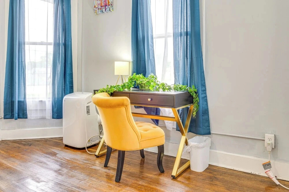 Walk Everywhere! Sleek Fountain Square Stay