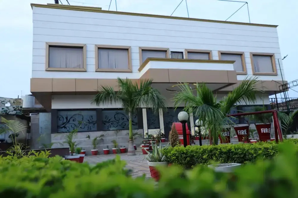 Hotel Bandhan