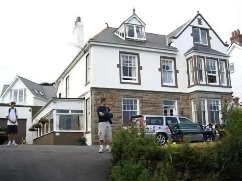 Borthalan House