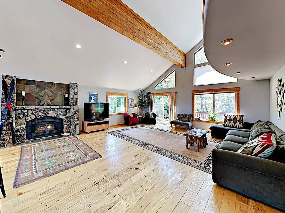 14550 Truckee - 4 Br Home