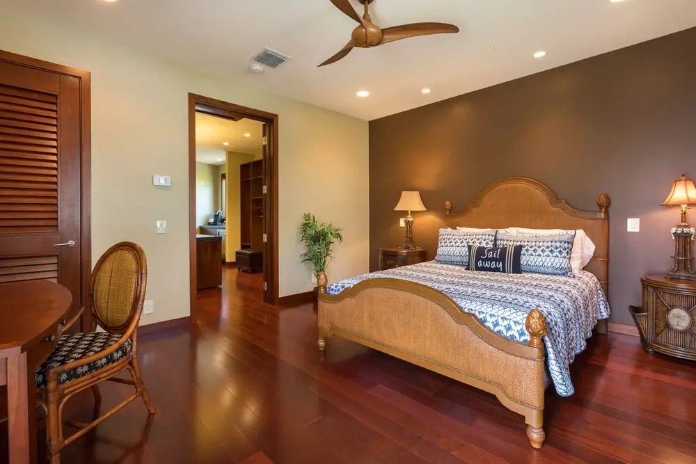 Blue Lagoon 7 Bedrooms 5 Bathrooms Home