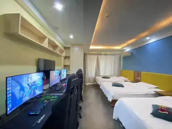 Liebird E-sports Homestay (Shenglong Plaza)