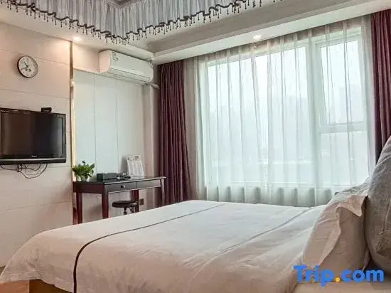 Yilong Hotel