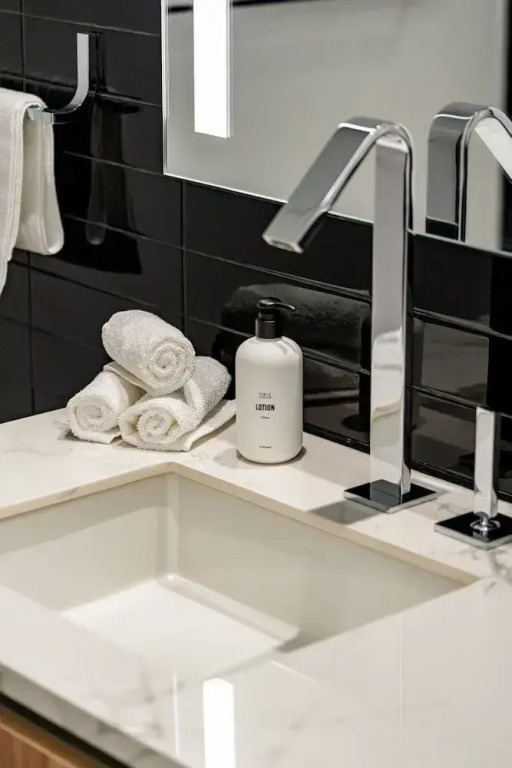 WhyHotel Midtown Miami