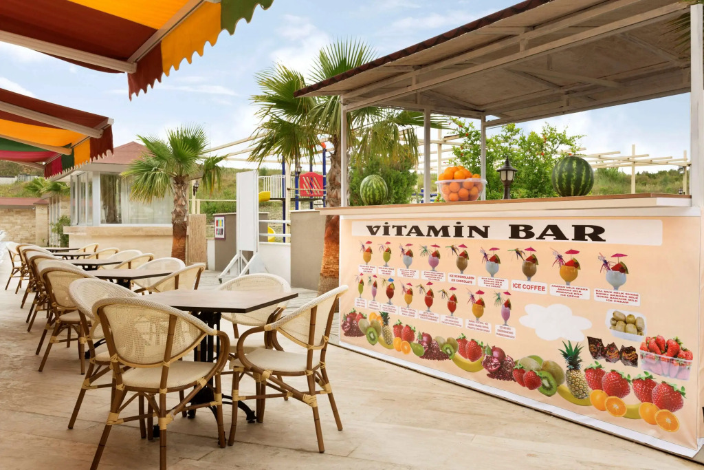 Ramada Resort Side