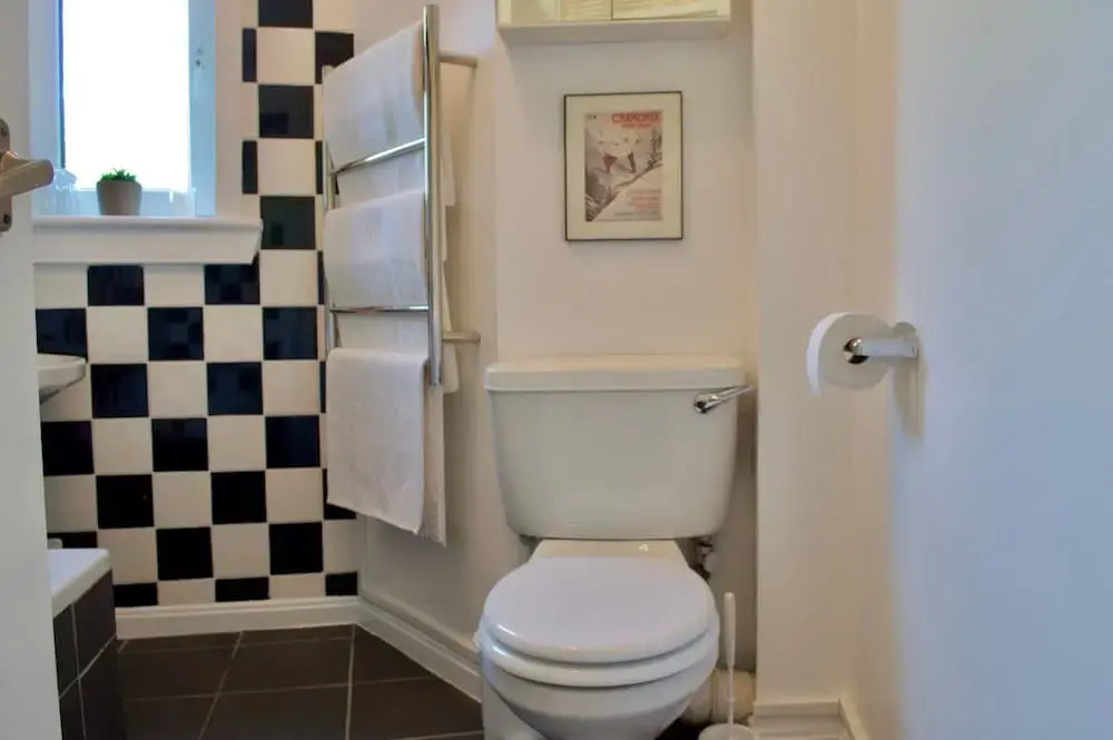 2 Bedroom Apartment Close To Stockbridge