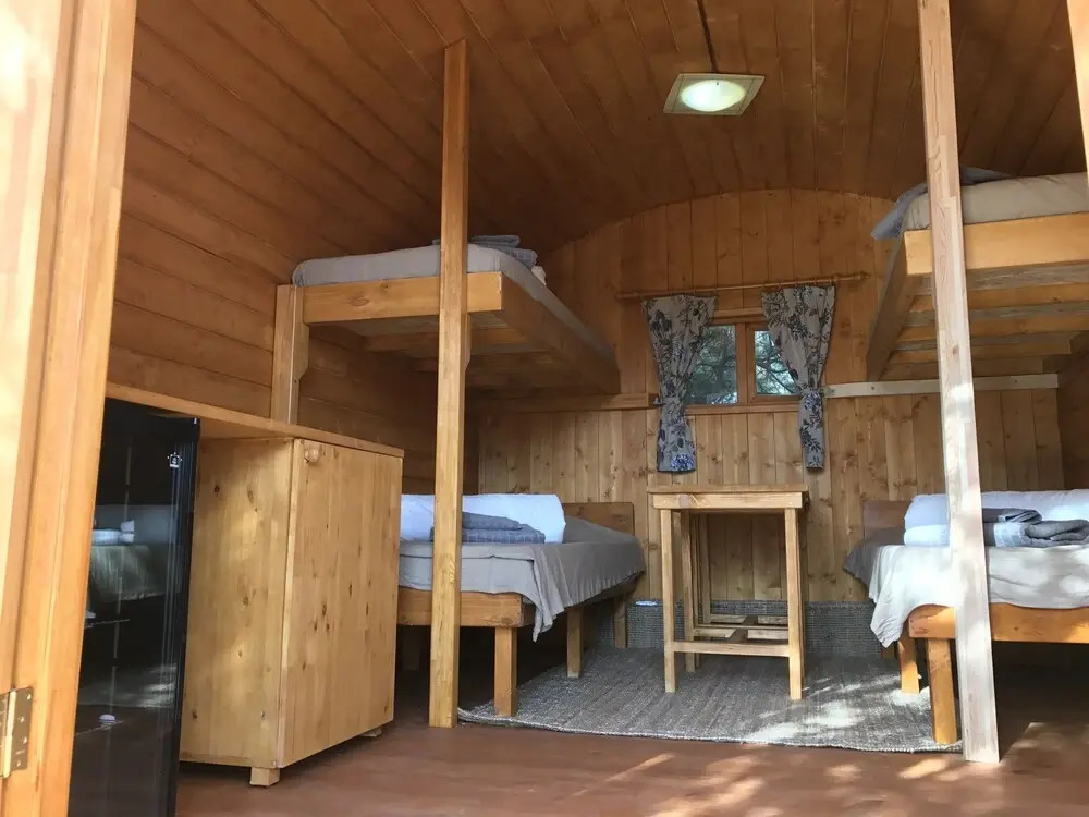 Eco-wooden Houses Camping Montaña Roja