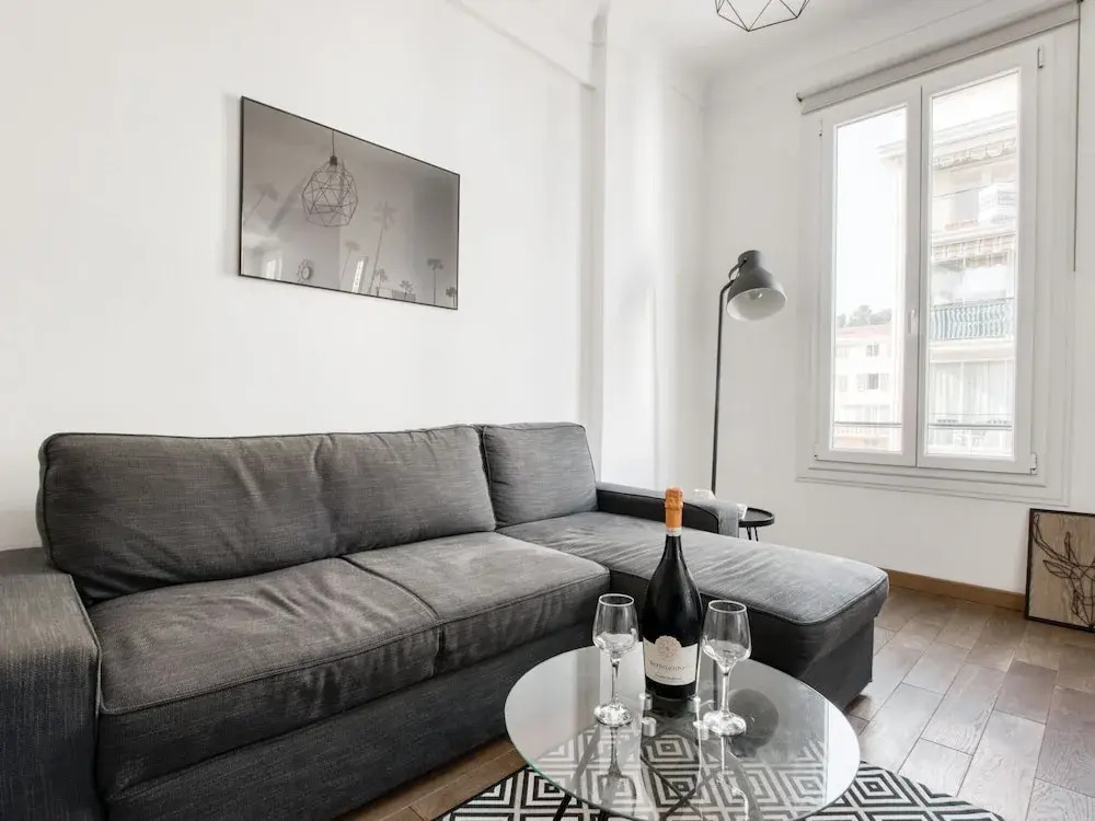 Beautiful Holiday Home in Nice Near Port of Nice