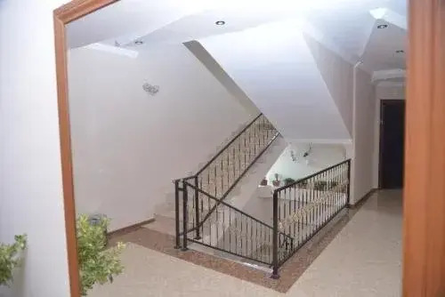 Hotel Jachvis Khidi