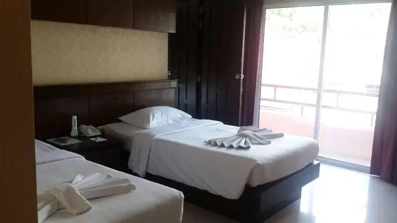 Rayaburi Hotel Patong