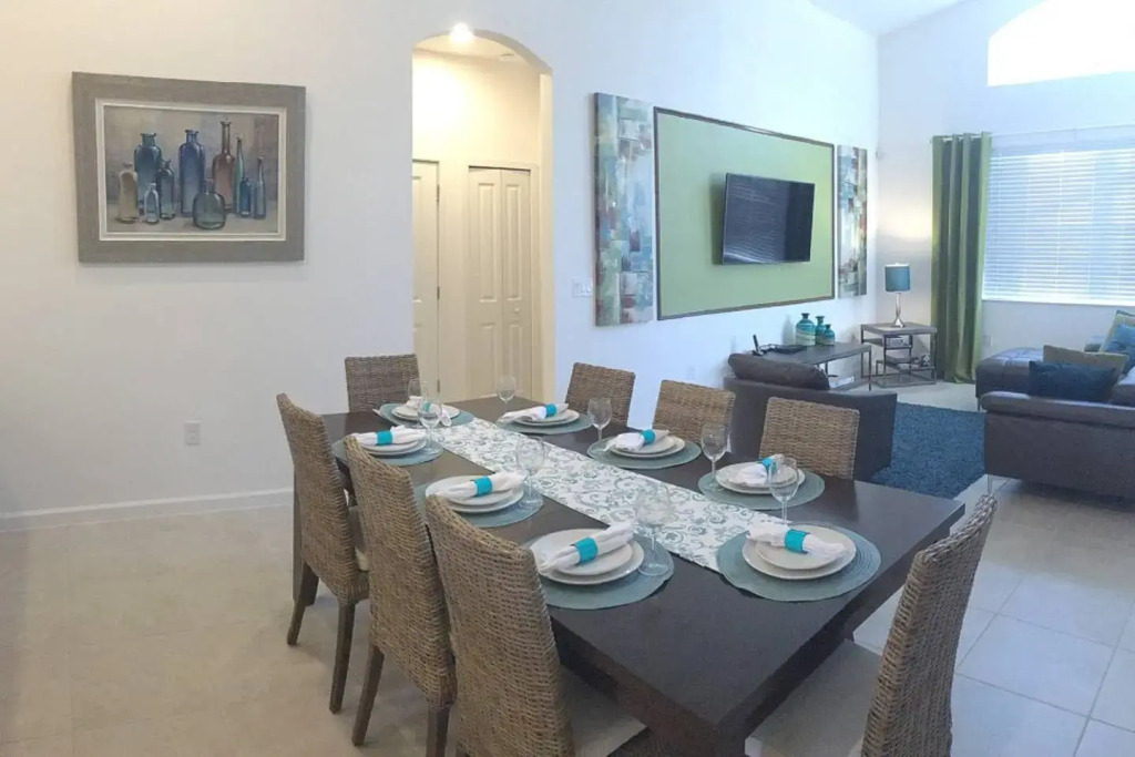 Luxury 4 bedroom home with game room