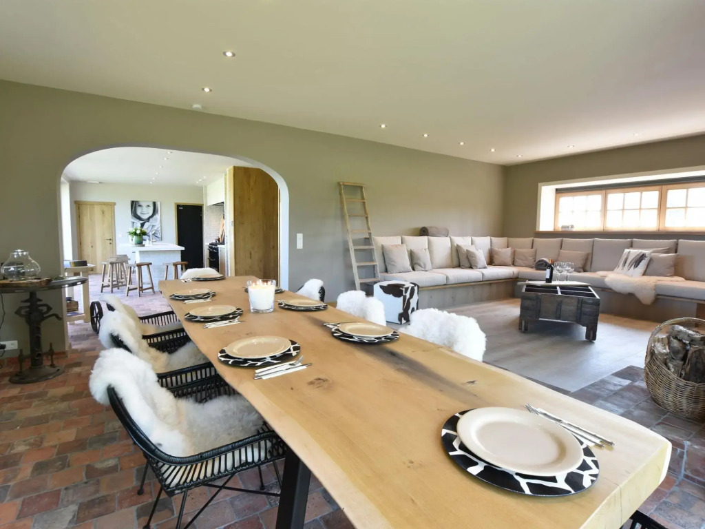 Beautiful Holiday Home With Terrace, Garden