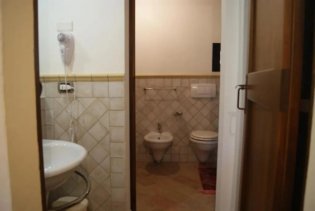La Fonte Di Montebuono