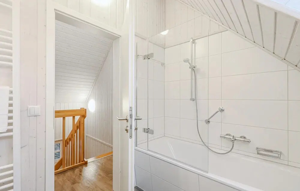 Stunning Home In Ostseeresort Olpenitz With Sauna