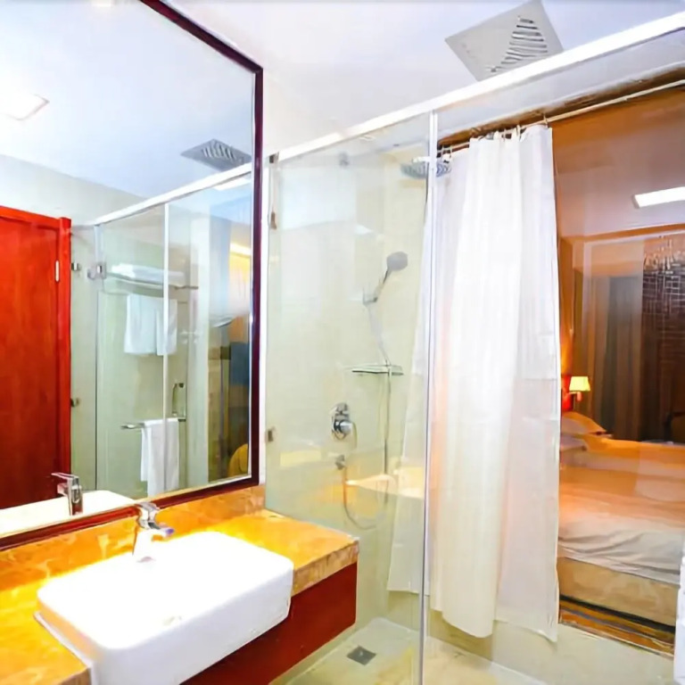 Mid-Levels Holiday Inn