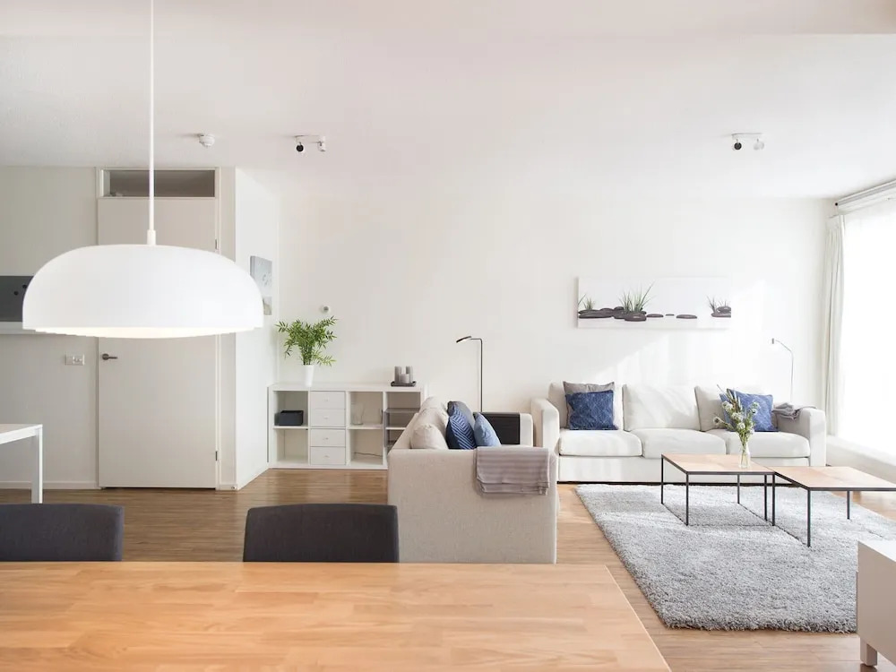 Two Room Apartment Overlooking the Harbor