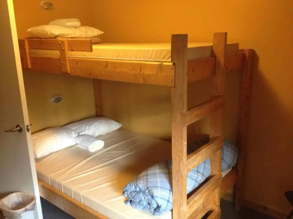 HI Nordegg - Hostel