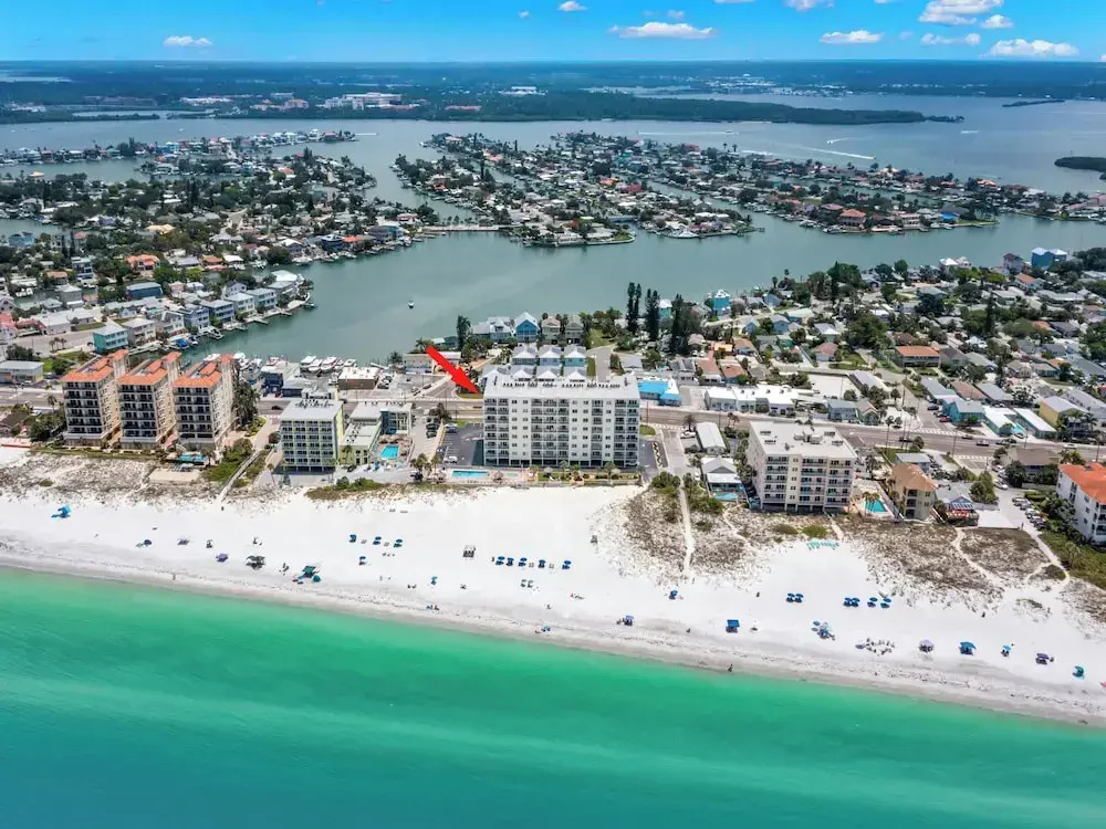 Sea Breeze 708 by Distinctive Beach Rentals