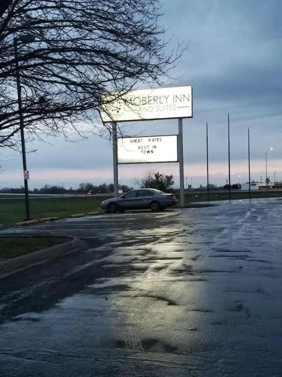 Moberly Inn And Suites