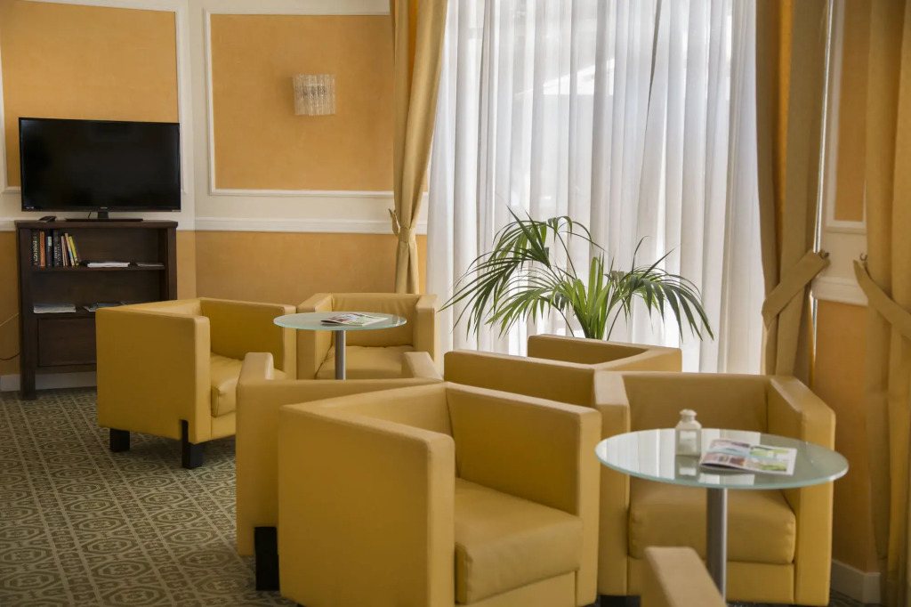 Grand Hotel