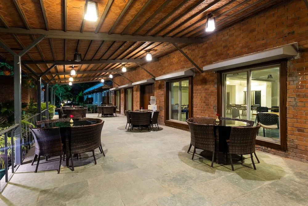 OYO 28692 Nandan Resort