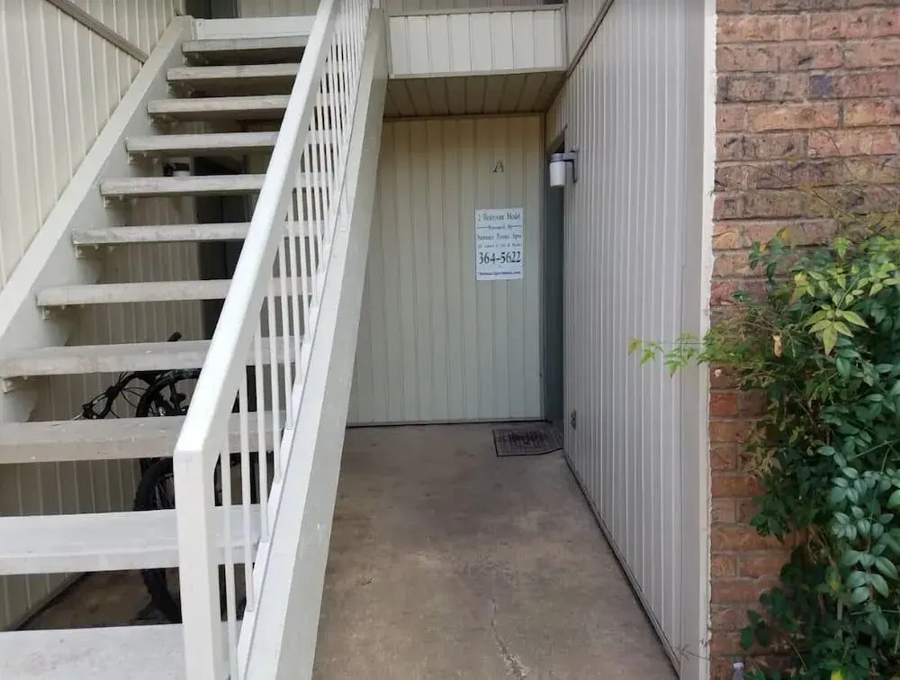 OU-2 Bedroom 1 bath next OU