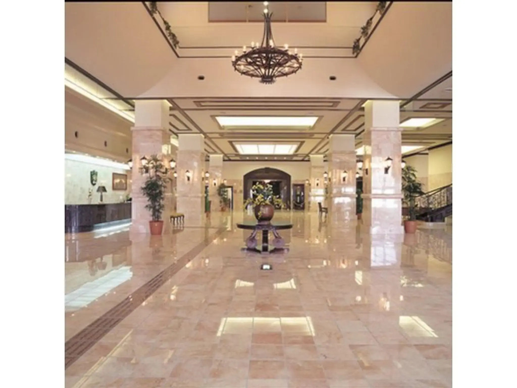 Royal Tainai Park Hotel