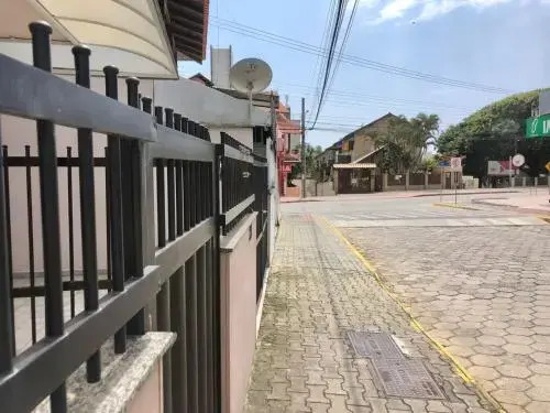 Kitnet no Centro de Bombinhas