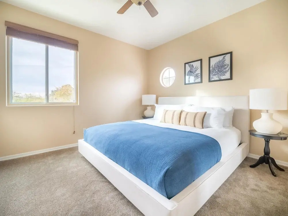 Sandstone by AvantStay Spacious Desert Oasis w Pool BBall Crt Movie Room