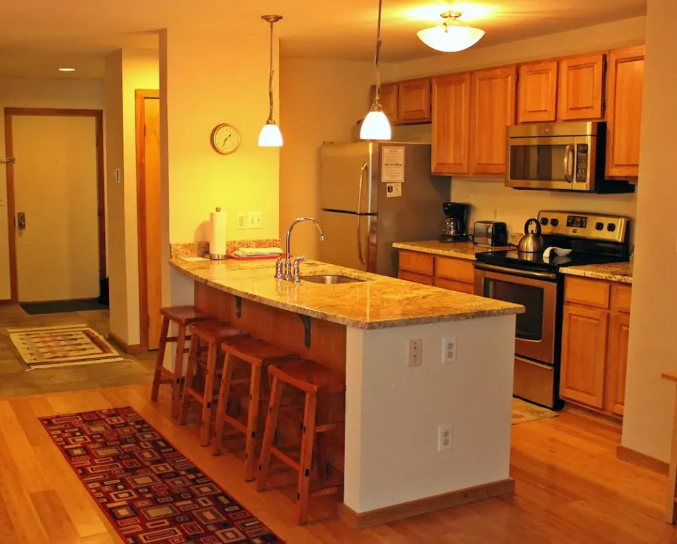 135 Marina Place