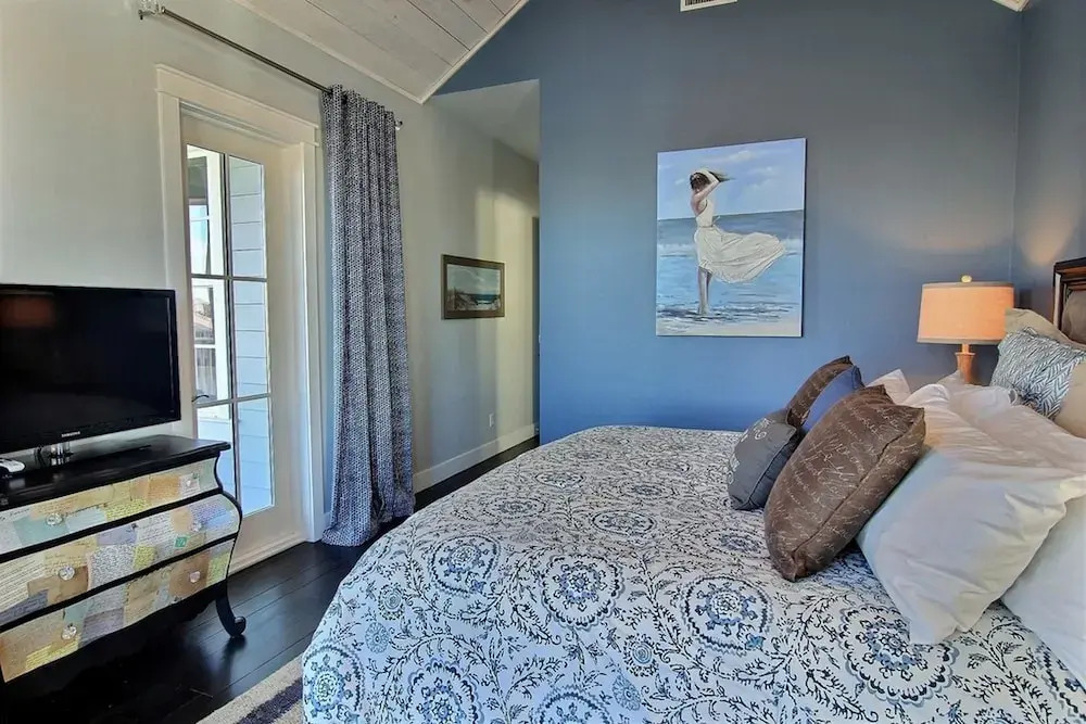 Cinnamon Shore Nautical Dream 249 Hi