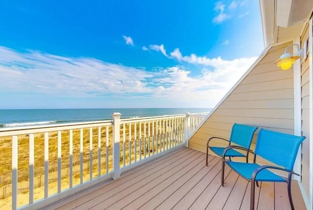 Pilot House 5 4 Bedroom Townhouse by RedAwning