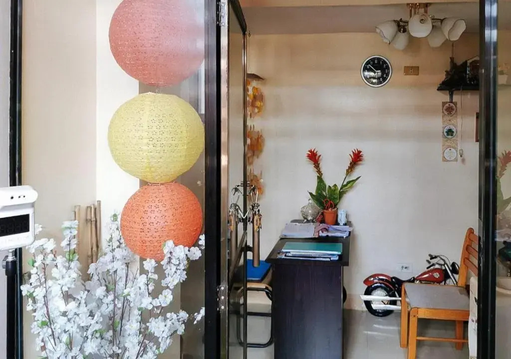 RedDoorz Segra Square Pension House