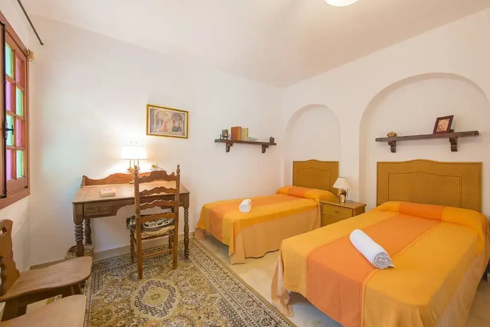 Villa - 5 Bedrooms with Pool, WiFi and Sea views - 104968