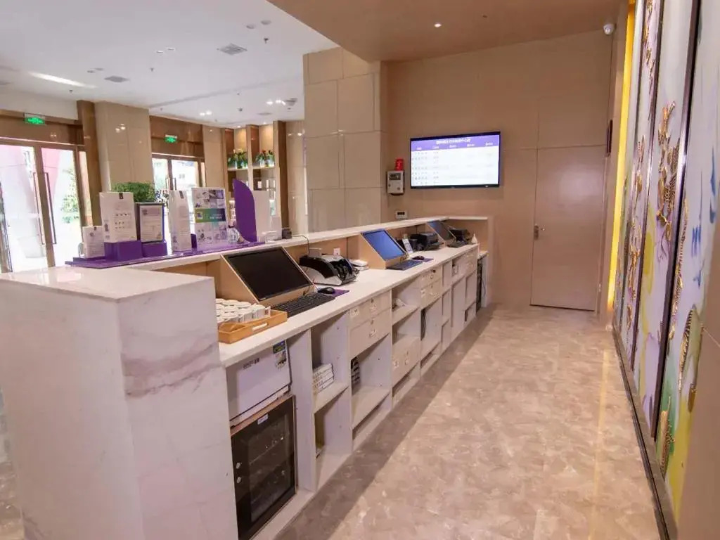 Lavande Hotel·Bazhong Fortune Center