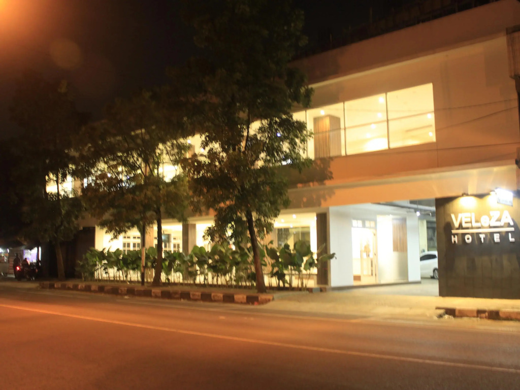Veleza Hotel
