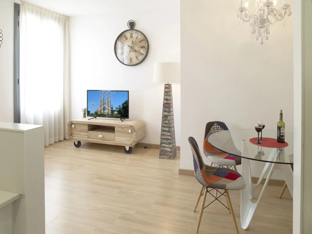 Apart-Suites Hostemplo