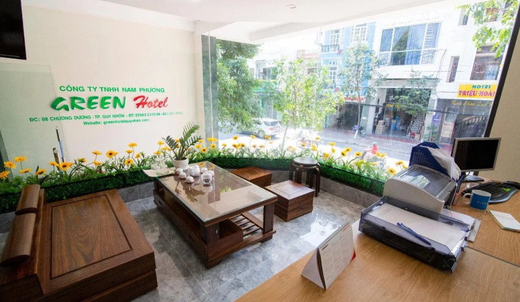 Green Hotel