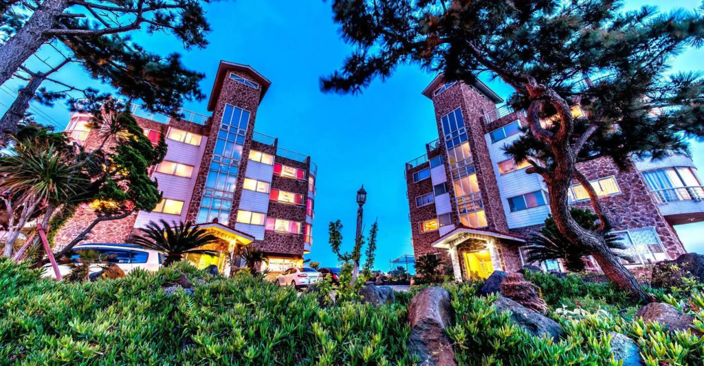 Aewol Badatgaap Guest House