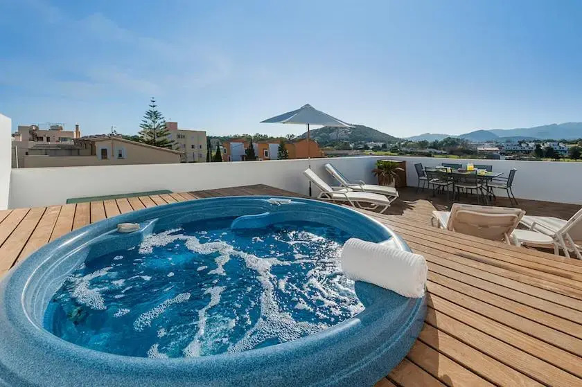 Penthouse Rosas 1C