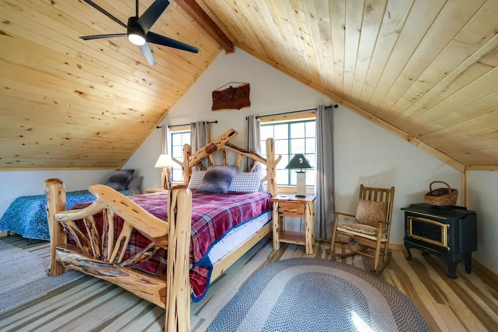 Spacious & Quiet Pagosa Springs Cabin w/ Deck!