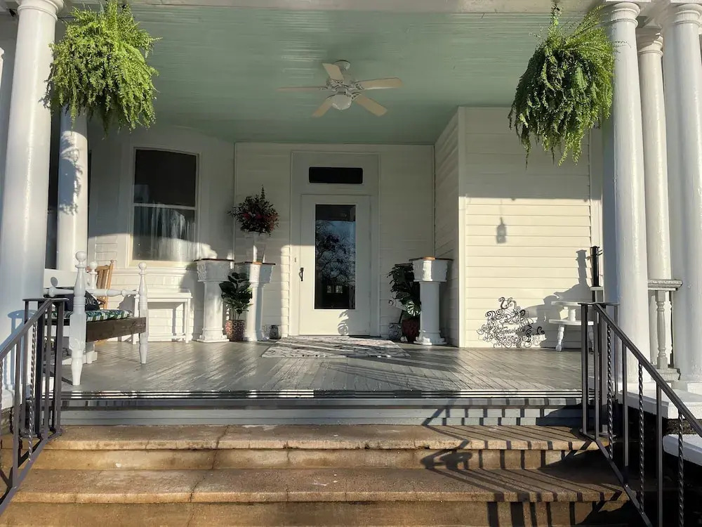Enloe House Lodging & Events
