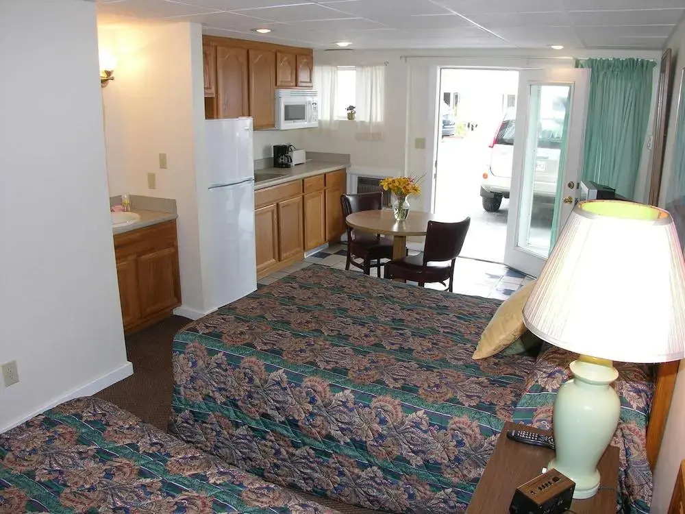Alouette Beach Resort Economy Rooms