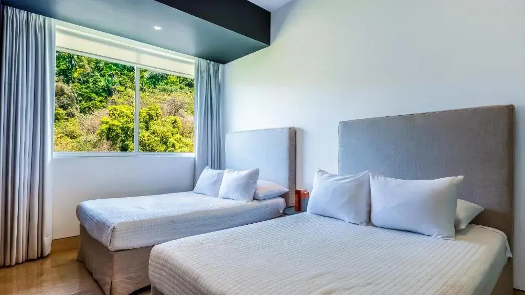 Avalon 907 Modern, Spacious / 9th F Private Pool