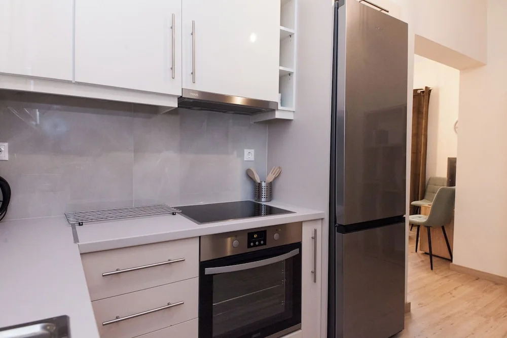 Urban Chic 2BR Experience in Galatsi